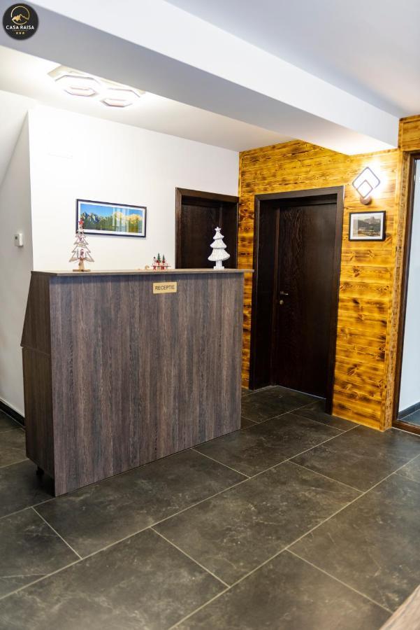 Casa Raisa Hotell Buşteni Exteriör bild
